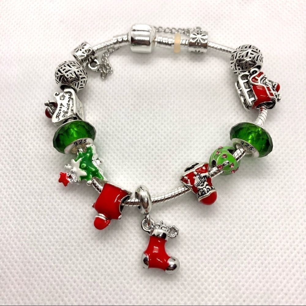 Christmas Charm Bracelet with Stocking - Picture 8 of 9